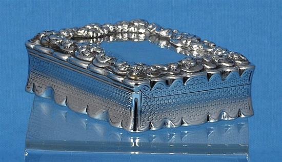 A Victorian silver rectangular table snuff box, by Yapp & Woodward, Length: 102mm Weight: 8.8oz/274grms